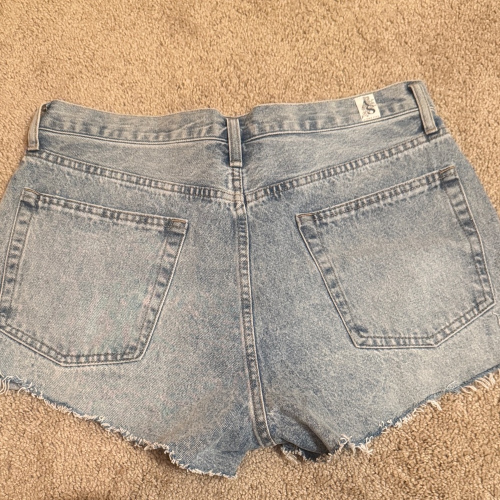 Altar’d state Distressed Denim Shorts - Picture 4 of 6